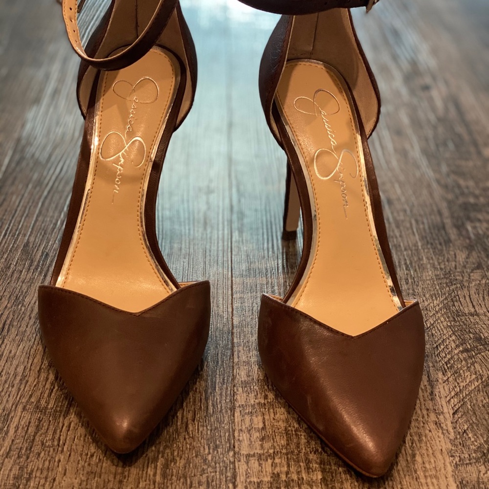 Jessica Simpson beautiful heels